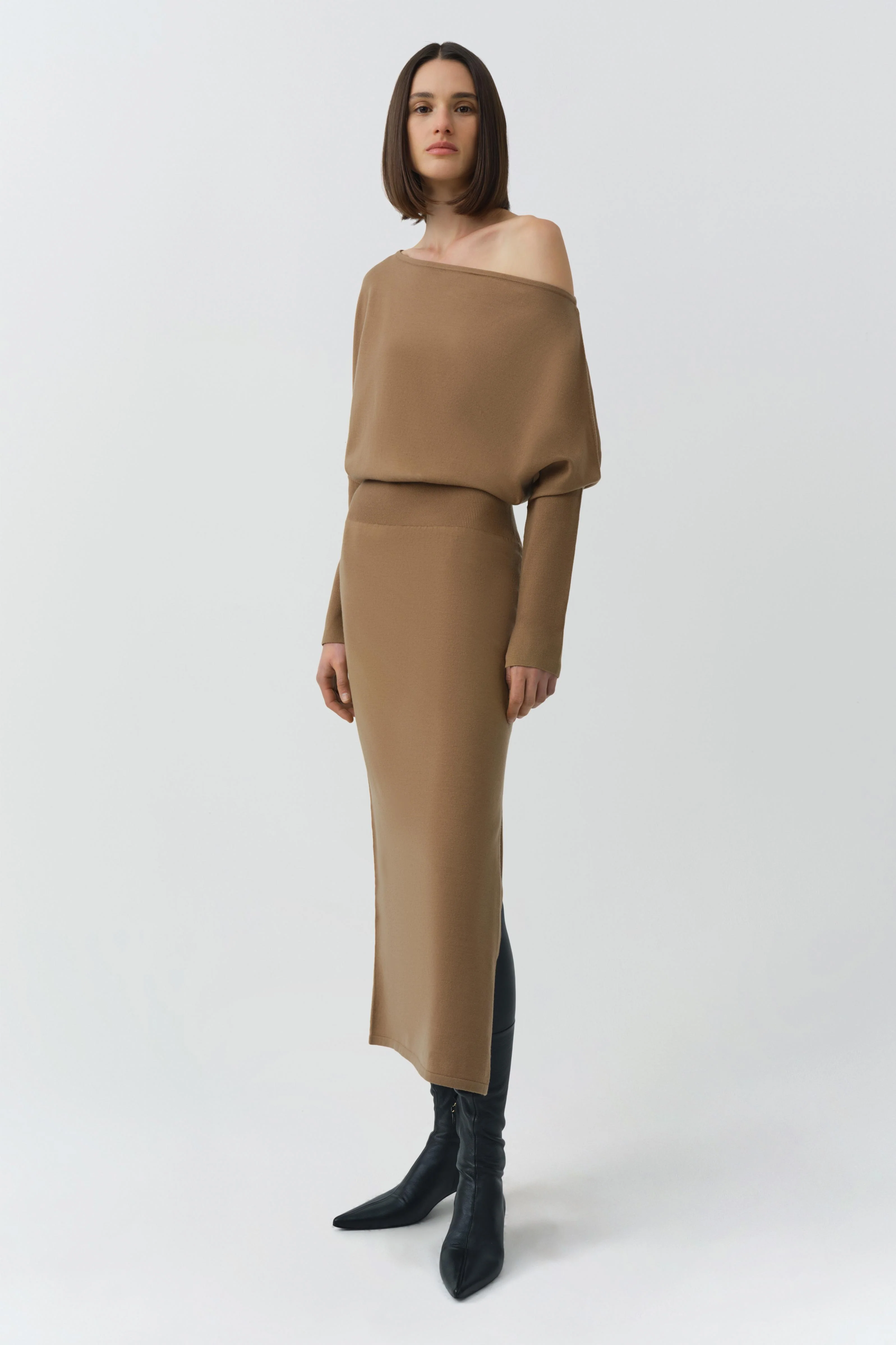 Janese Off Shoulder Midi Dress - Image 4